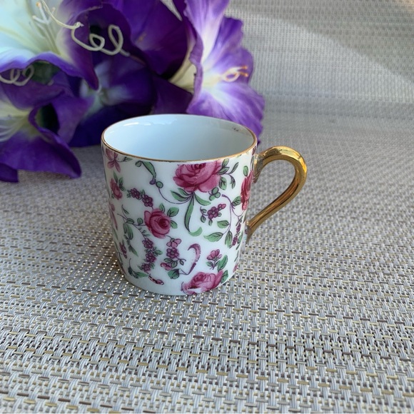 Demitasse Cup Made in Japan by Inarco Trimmed in gold and Pink/Purple Flowers - Picture 3 of 6
